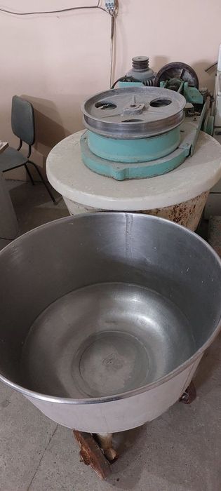 Tayyor non pech sotiladi