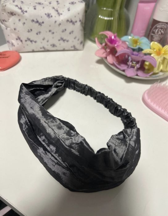 Bentita mov pentru par