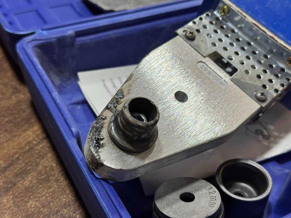 Плосък поялник 600W