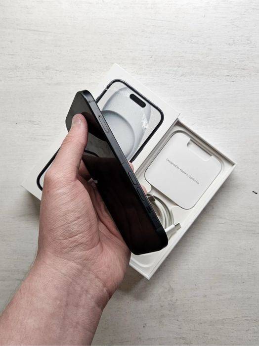 iphone 15 в идеальном состояний