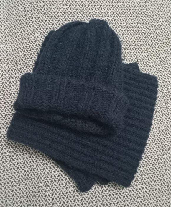 Женские головные уборы срочно 1500