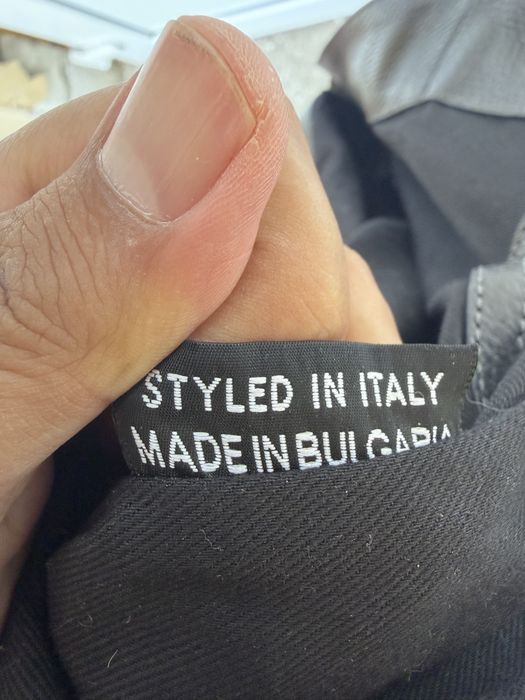 Geantă hobo Coccinelle din piele întoarsă naturală / gri