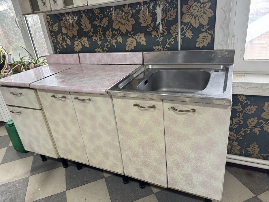 Кухонный гарнитур