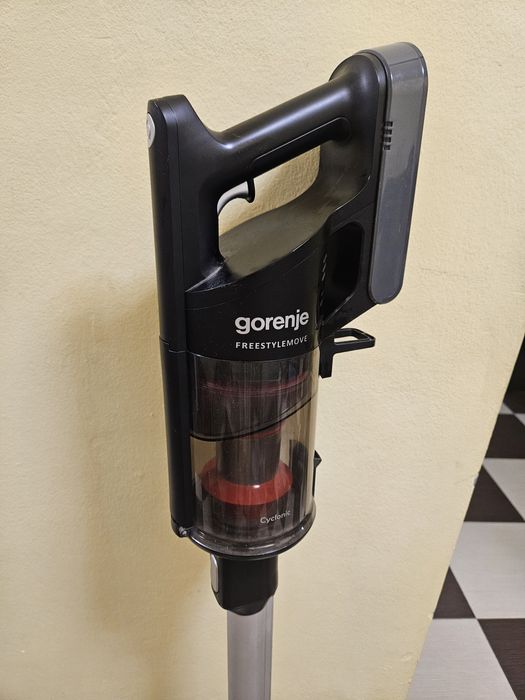 Вертикална прахусмокачка