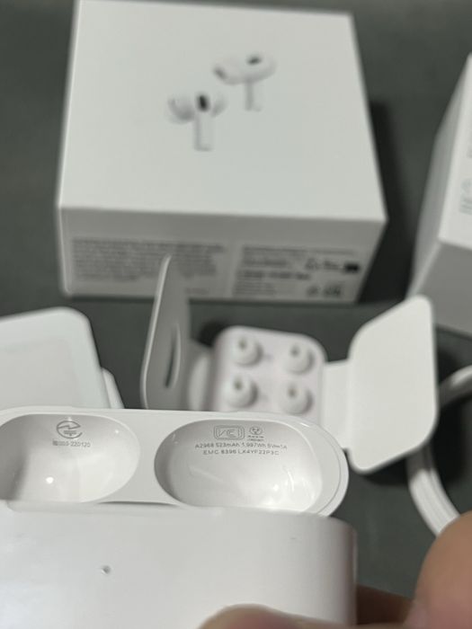 Apple Airpods Pro2 - Reducere SARBATORI