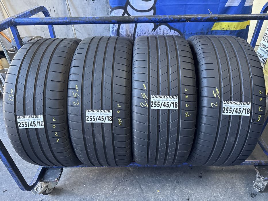 255/45/18 Bridgestone