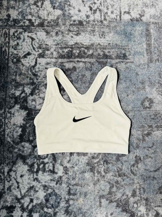 Дамско бюстие Nike