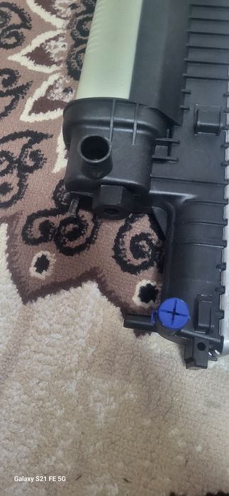 Радиатор бмв новый