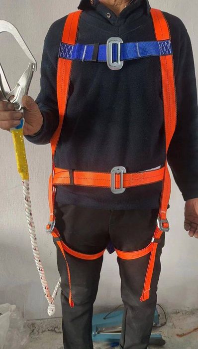 Страхований пойас.