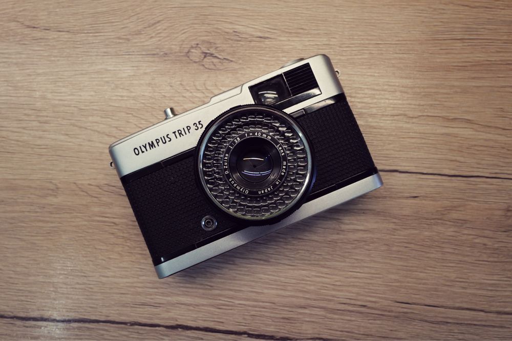 Aparat foto Olympus 35 Trip mecanic Point and Shot film Compact Legendar lentila Zuiko 40mm  F2.8