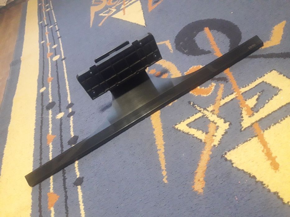 Подставка под ТВ