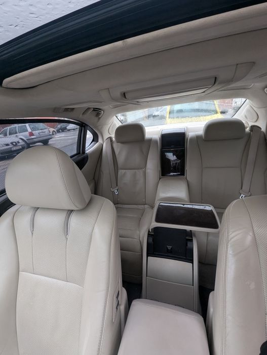 Lexus Ls600h L President