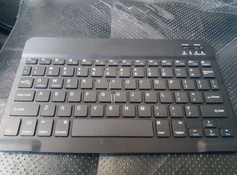 Безжична презареждаема Bluetooth клавиатура 25х15, лап топ, таблет тв