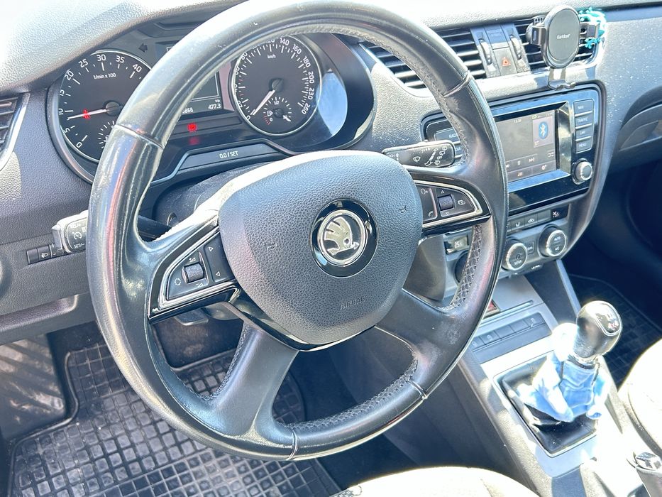 Шкода Октавиа 2015