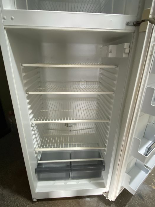 Хладилник голям италянски