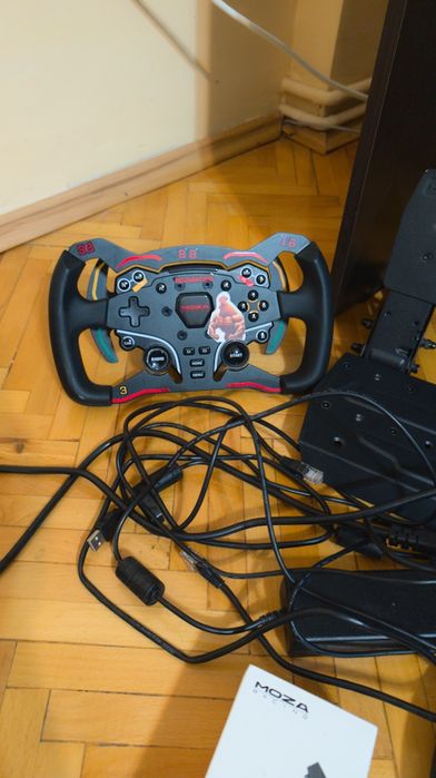 Volan de gaming Moza R3 bundle PC + barking kit + ES Formula wheel