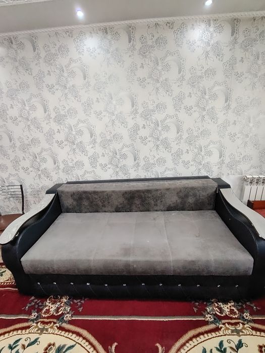 Тақта диван сатамын