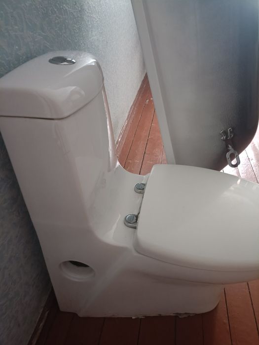 Продам унитаз моноблок