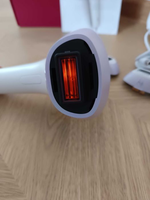 Фотоепилатор Philips BRI947/00 Lumea