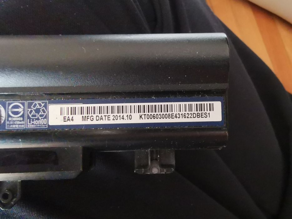 Dezmembrez laptop Acer E5-551