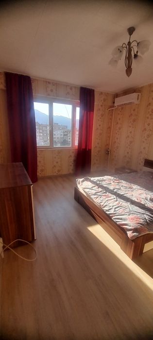 Дава се под наем Двустаен апартамент в Враца, Квартал 72 - 56 кв.м за 298.86 € - Снимка #1