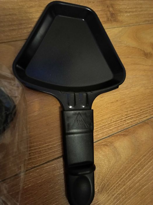 Gratar de masa /Grill electric Nou cu 6 Raclete Cu Plită Caseno 900 W