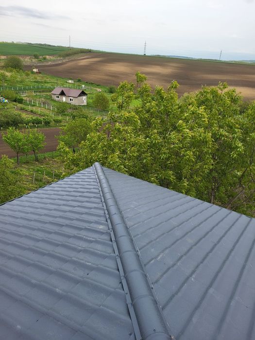 Firma acoperișuri complete meseriași acoperisuri  reparații urgente