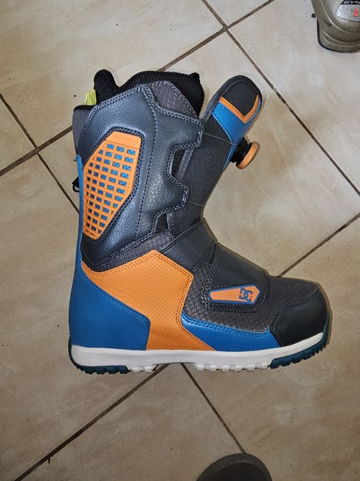 Clapari Dolce Gabanna..DG.  EUR 43...28 CM...