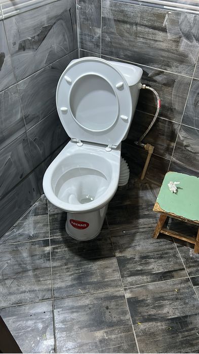 Ремонт на бани и други вътрешни ремонти.