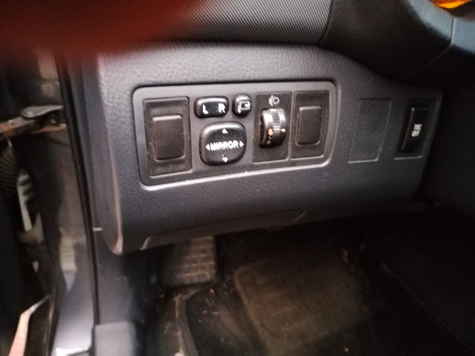 Autoturism Toyota Avensis