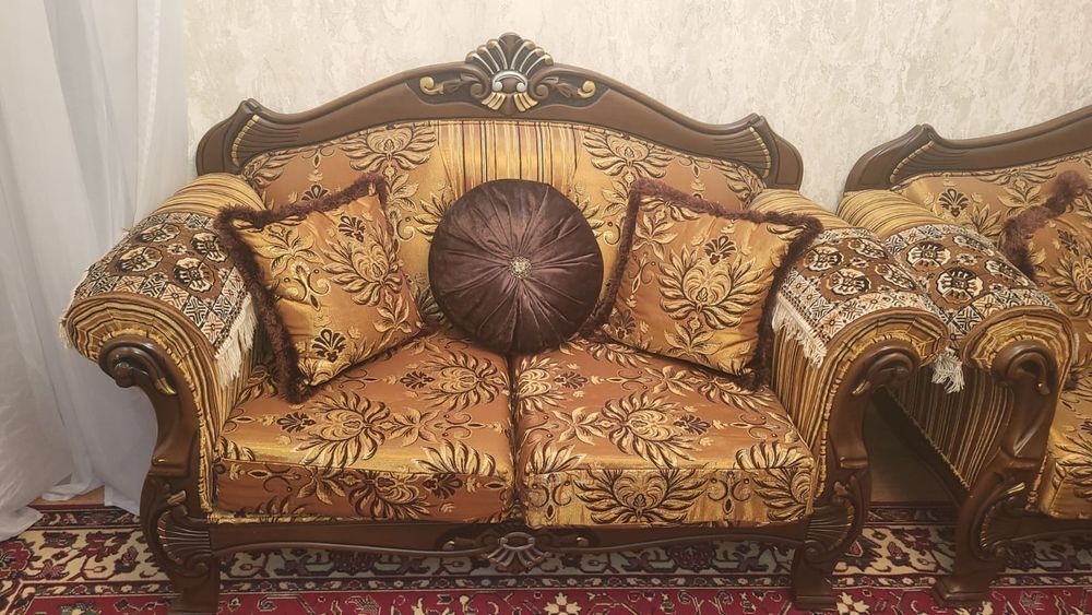 Продам диваны и кресла