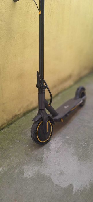 Trotineta electrica 350W 36V autonomie 20-30 km viteza 25km/h 125 kg