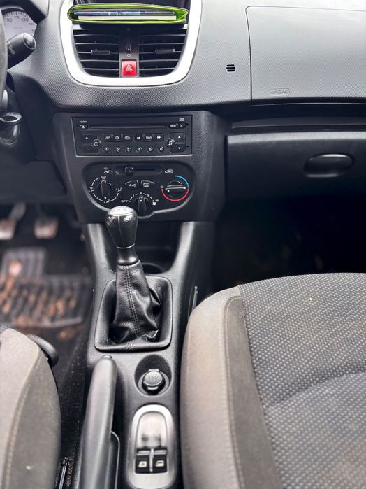PEUGEOT 206+ на Части