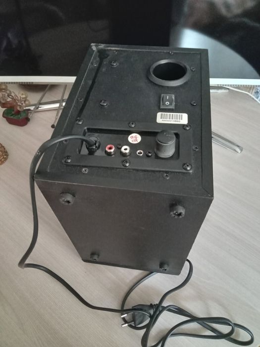 Колонки звуковые компьютерные