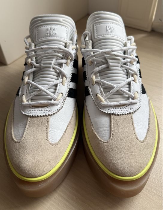Adidasi  Adidas