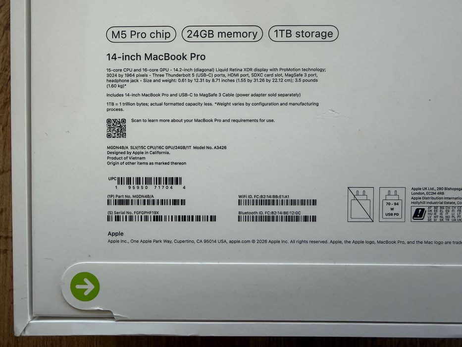ЧИСТО НОВ MacBook Pro 14" M5 PRO Chip 15-CPU/ 16-GPU/ 24GB RAM/ 1TB SSD