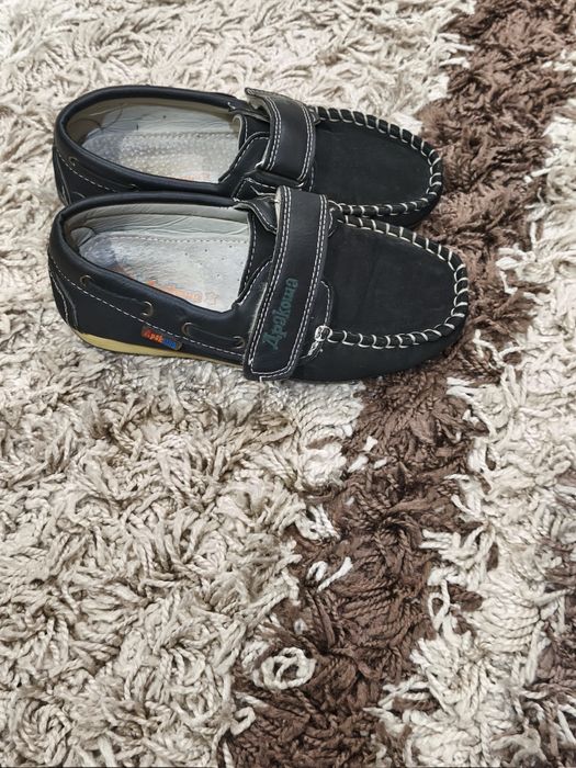 Продам мокасины на мальчика