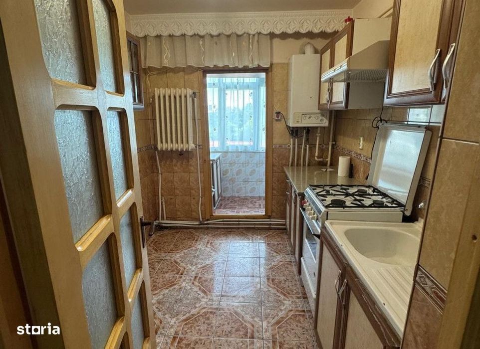 Apartament 2 camere Nicolina , 50 metri, etaj 4 Cod:163125