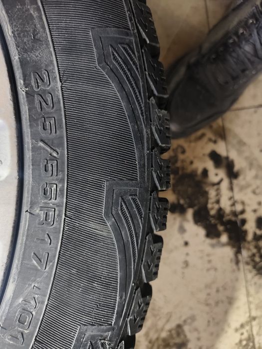 Шины зимние 225/55/r17