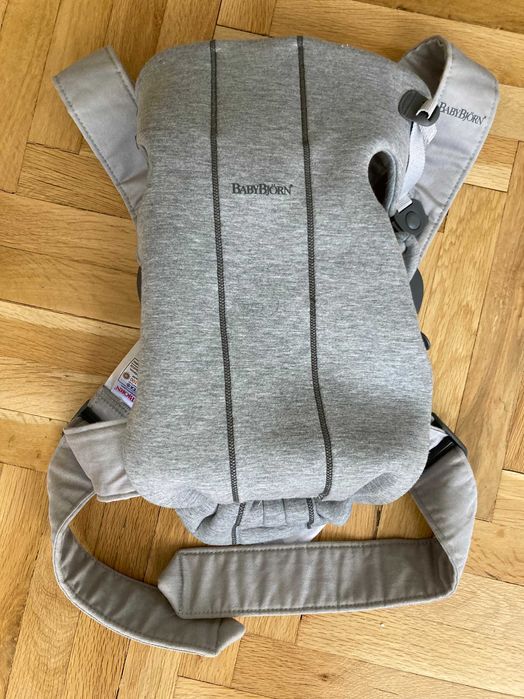 Анатомично кенгуру за бебета BabyBjorn Mini