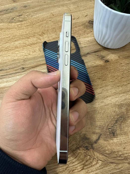 Iphone 14 pro max
128 gb 
Oq rang 
Lla region
Karobka dak bor
Qirilmag