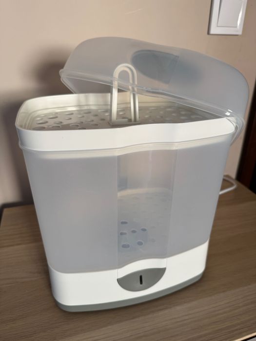 Електрически стерилизатор Chicco 2 in 1 /Бебешки стерилизатор