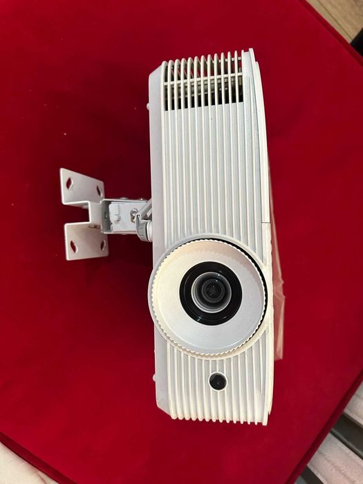 Проектор Optoma EH334