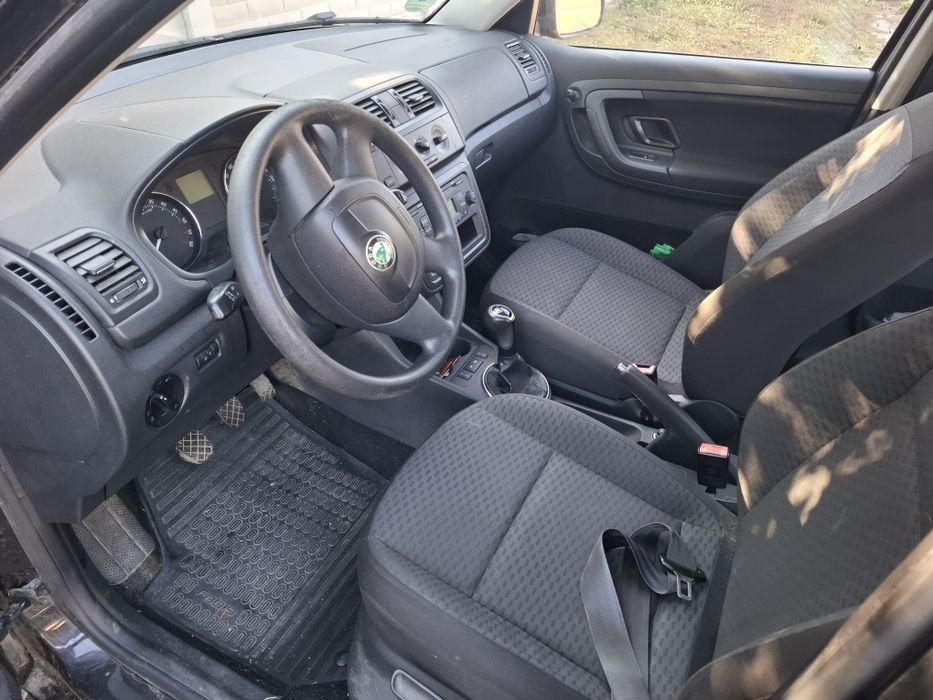 SKODA Fabia 2012 — imagine 4