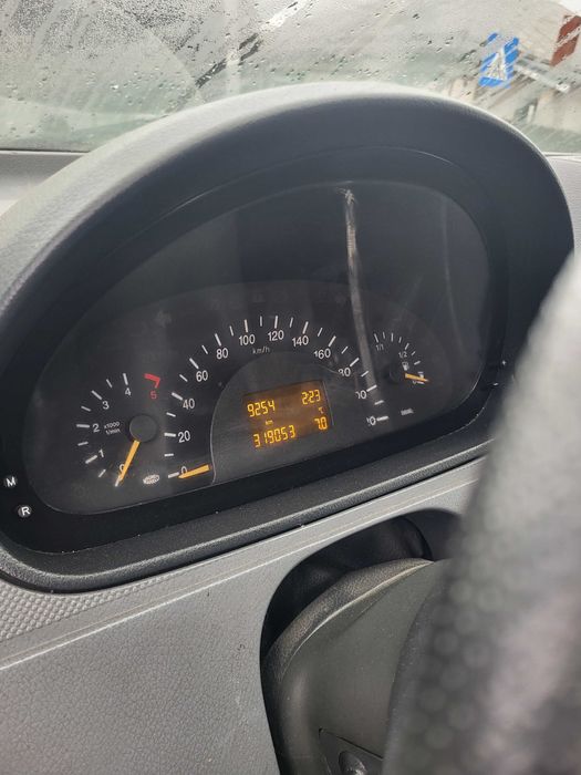 Vand Viano 8+1 locuri