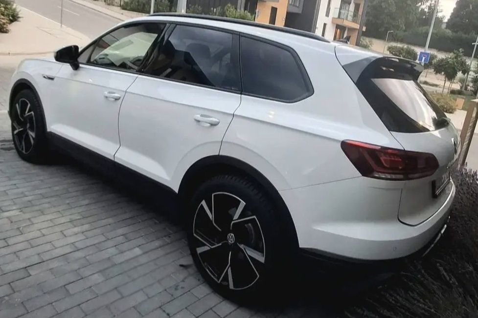 Vw Toureg 3.0TDI 231k.s 2020g.