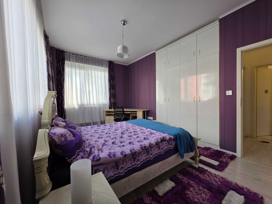 Închiriez apartament 3 camere Ared UTA cu parcare acoperită