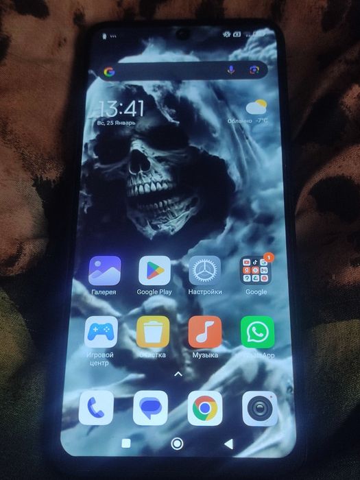 Продам телефон Redmi 13