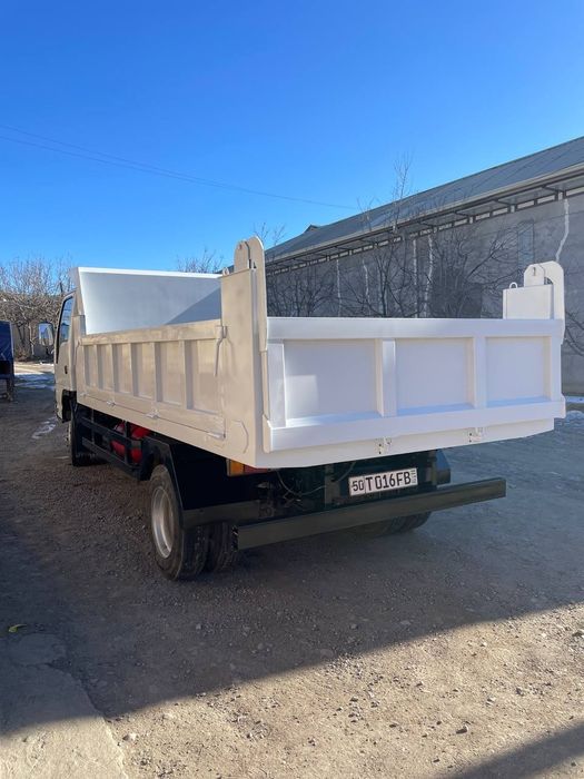 Исузу самосвал сотилади