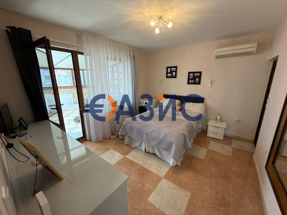 Апартамент с 3 спални в жилищна сграда, Свети Влас, България, 146 кв.